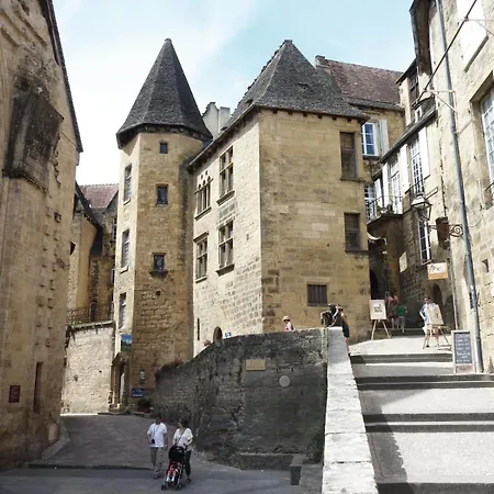 La Forge - Historical In Apartment